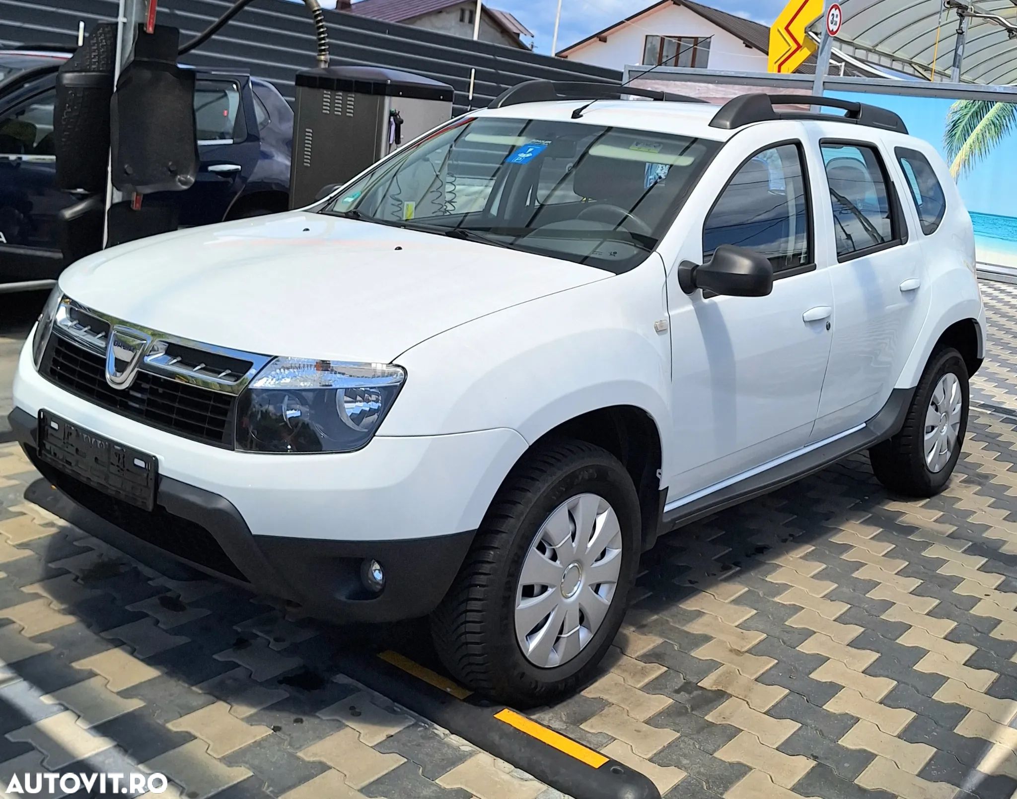 Dacia Duster 1.6 4x4 Laureate - 1