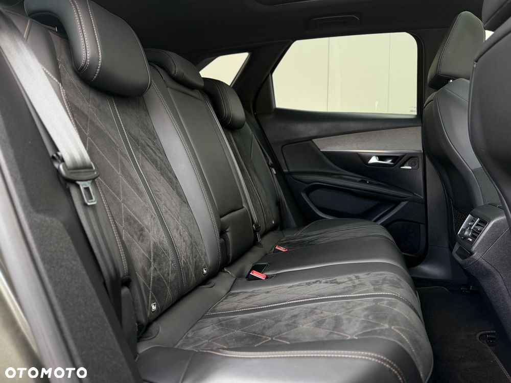 Peugeot 3008 BlueHDi 180 Stop & Start EAT8 GT - 23