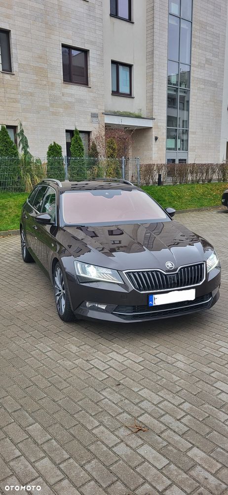 Skoda Superb 2.0 TDI L&K DSG - 2