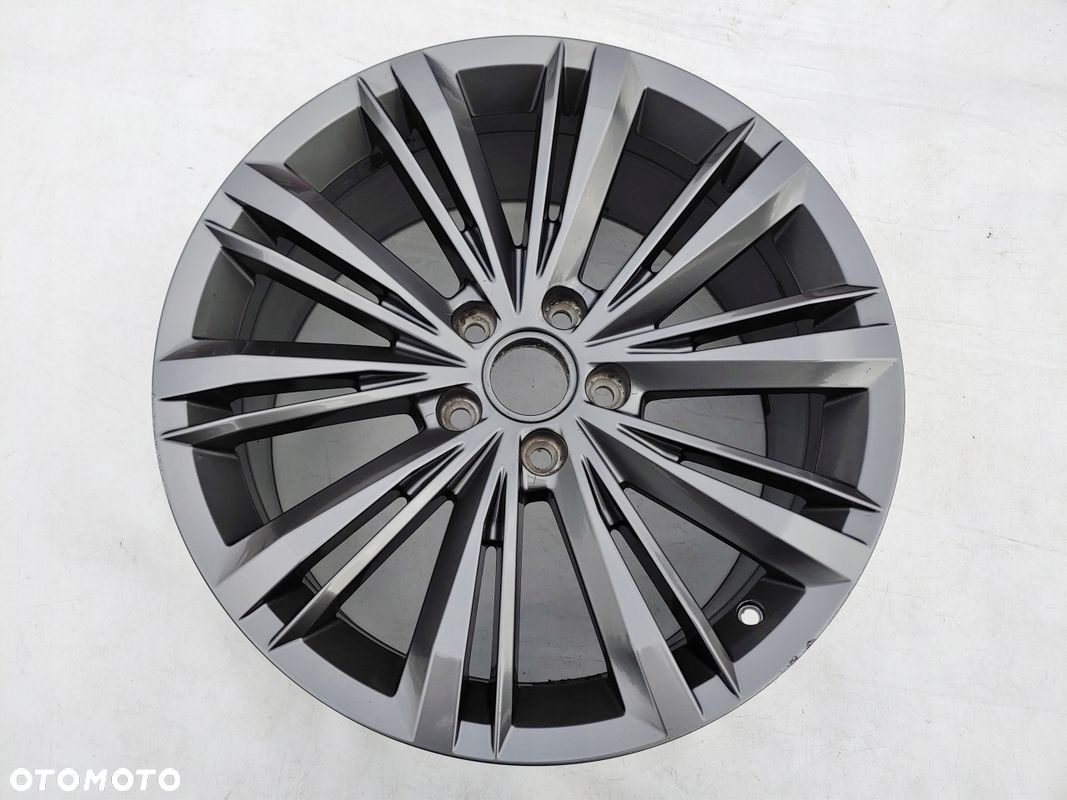 FELGA VW PASSAT B8 3G0 18 R LINE ORYGINAŁ - 1