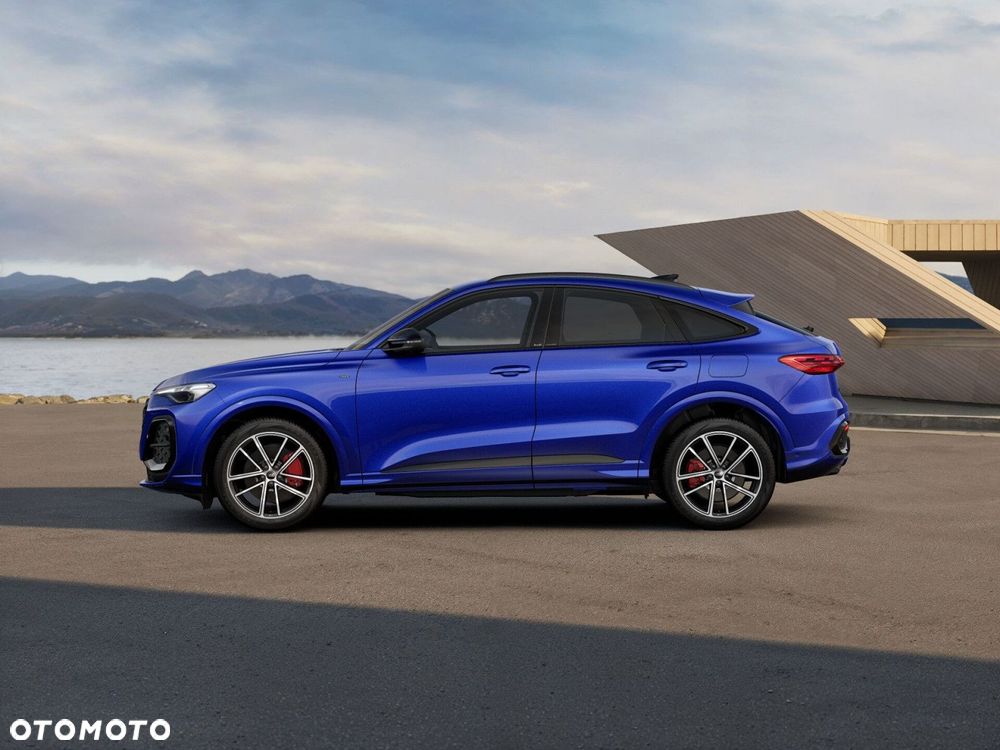 Audi Q5 Sportback - 3