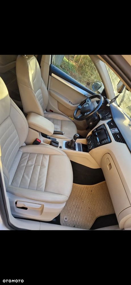 Skoda Octavia 2.0 TDI Sport Edition - 9