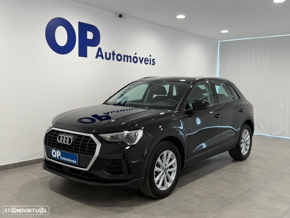 Audi Q3 45 TFSIe S tronic - 1