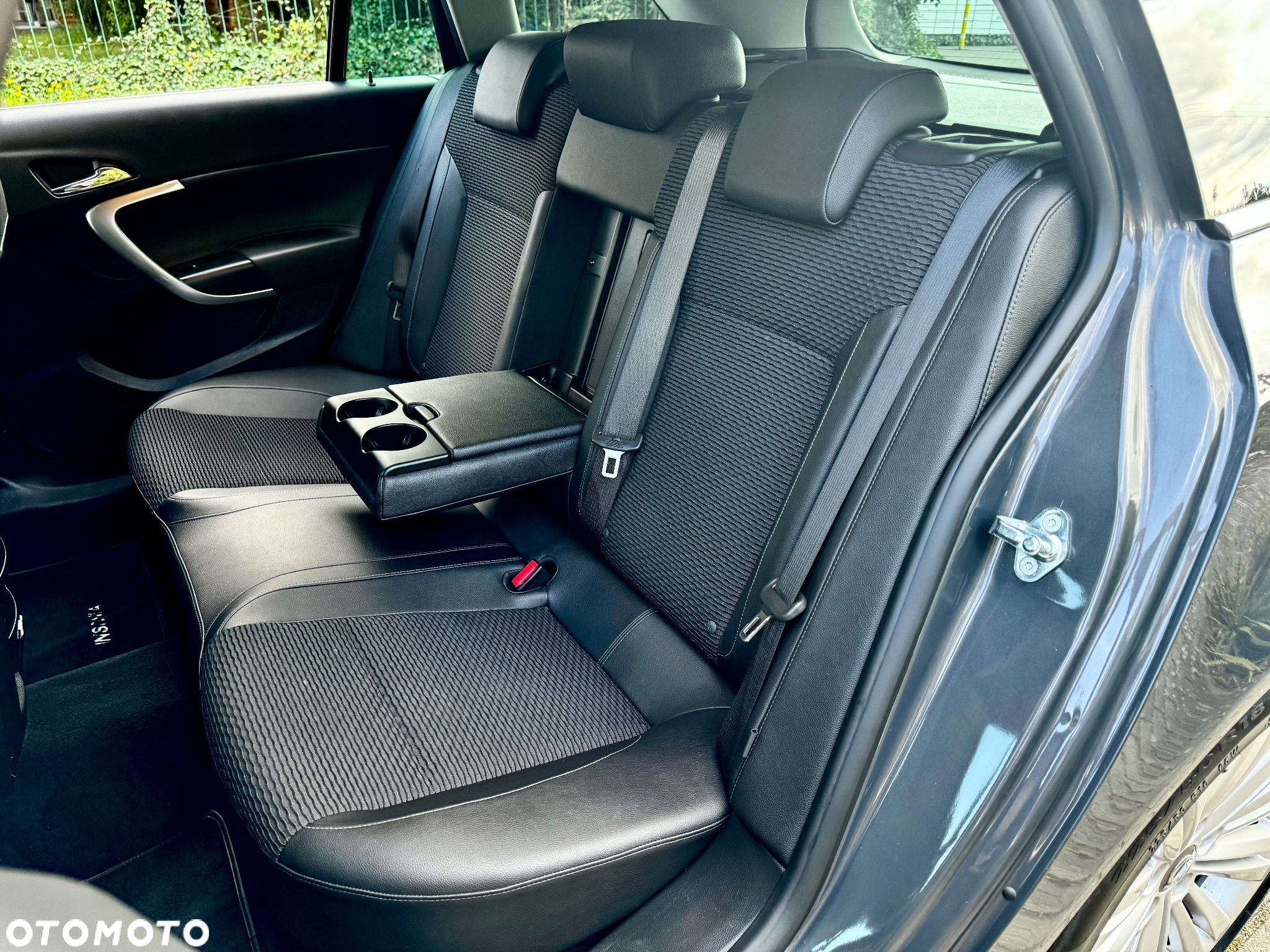 Opel Insignia - 34