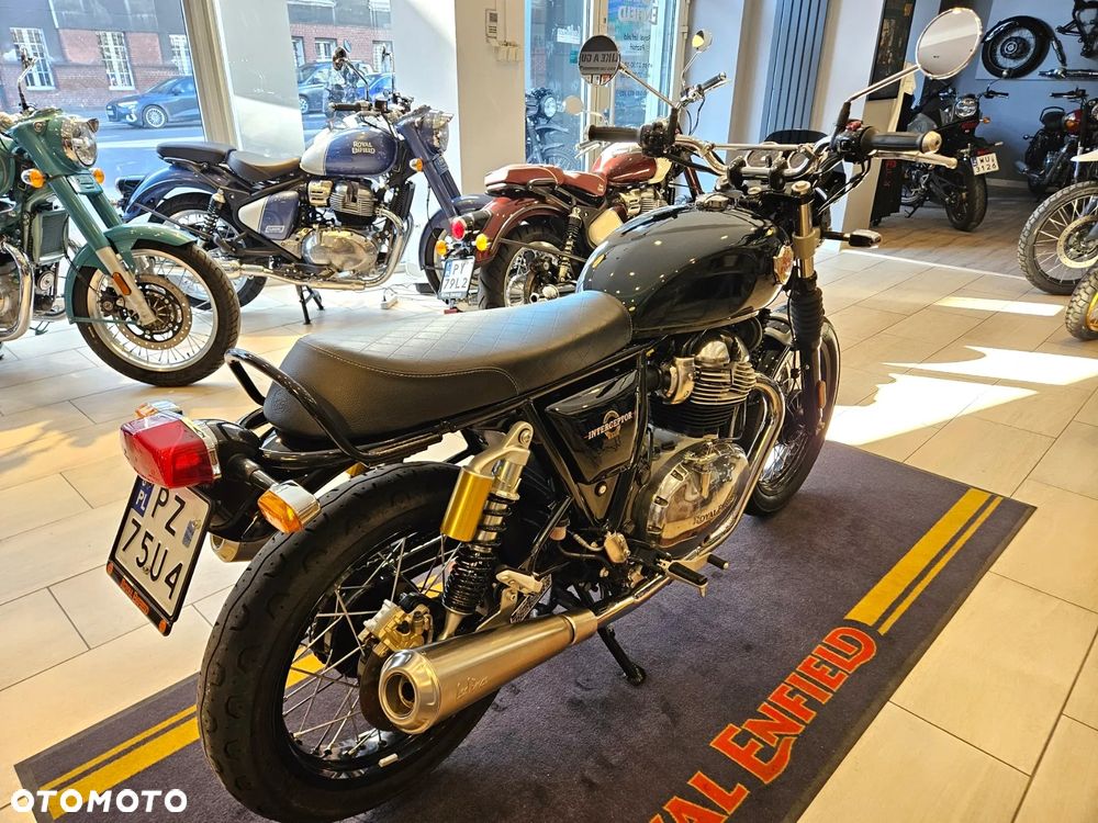 Royal Enfield Interceptor - 6