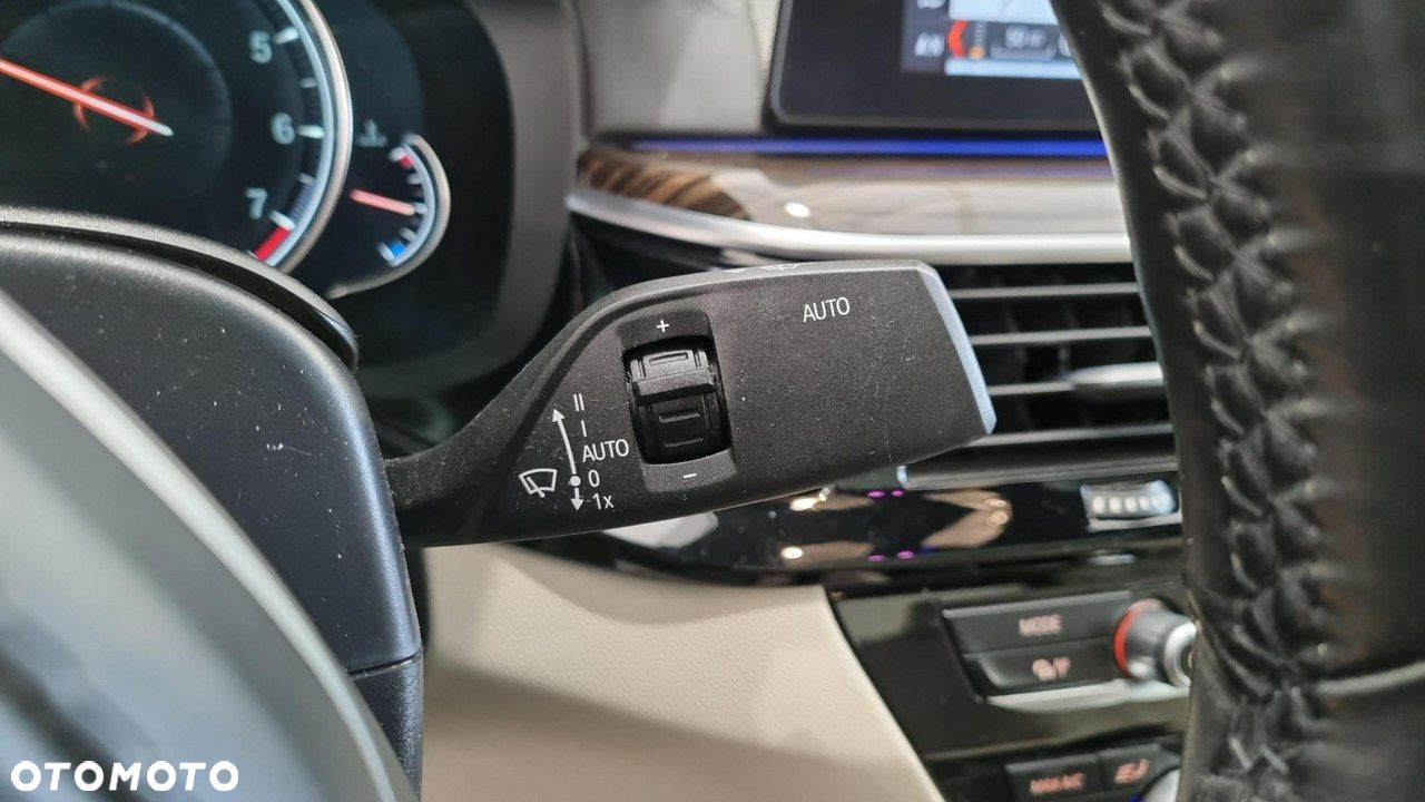 BMW Seria 5 - 16