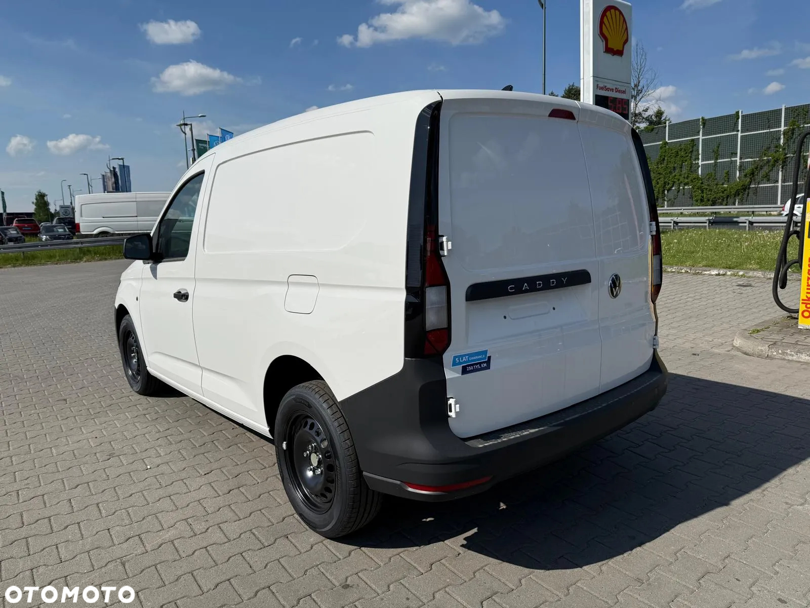 Volkswagen Caddy - 9