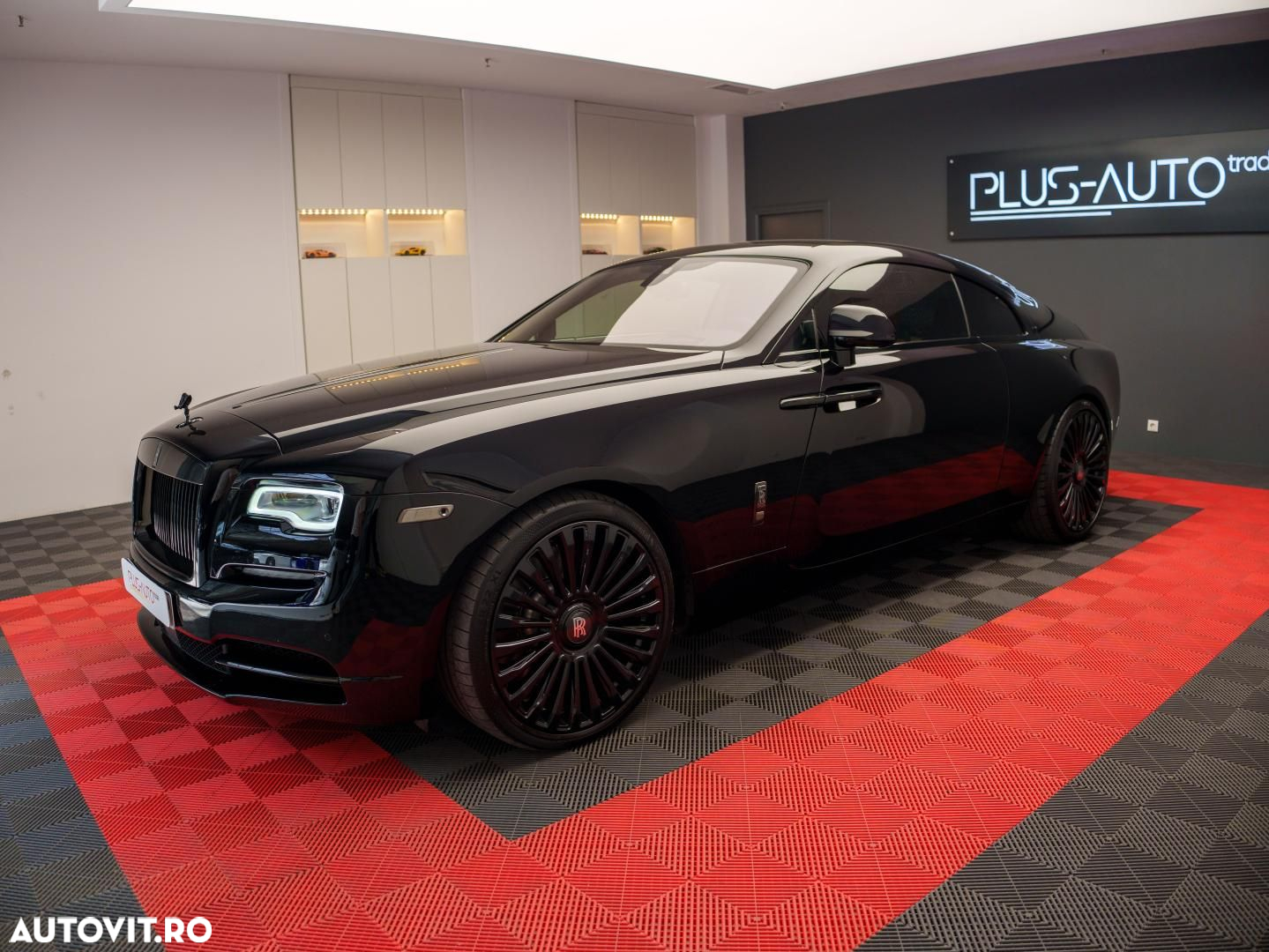 Rolls-Royce Wraith - 6