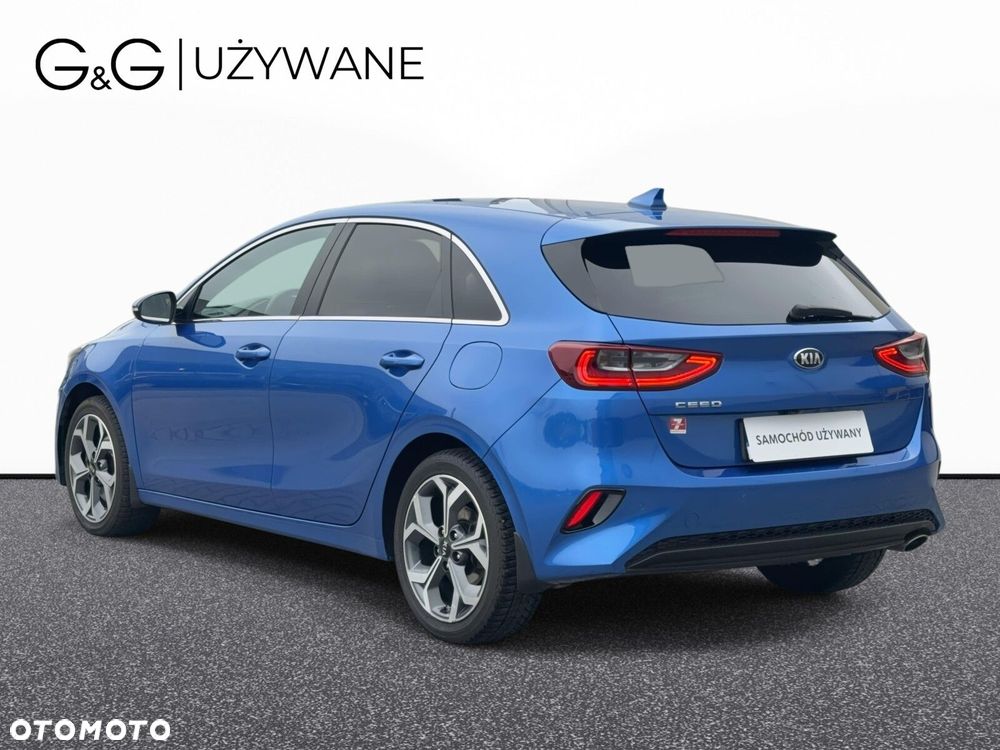 Kia Ceed - 4