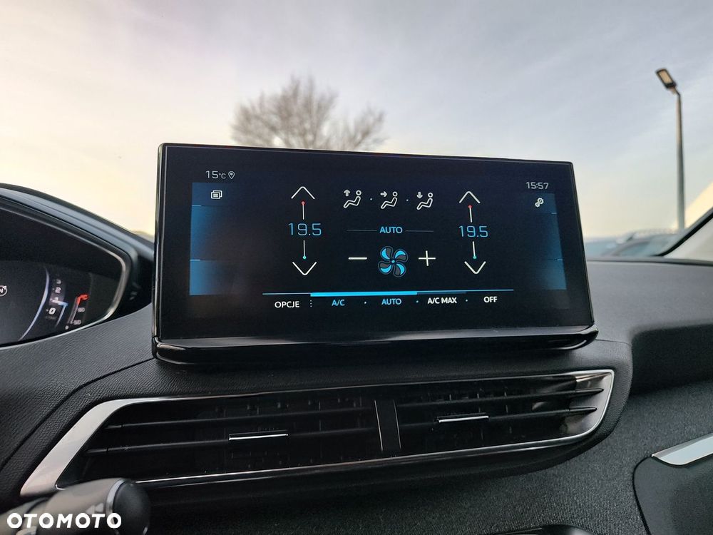 Peugeot 3008 1.2 PureTech Allure Pack S&S EAT8 - 19