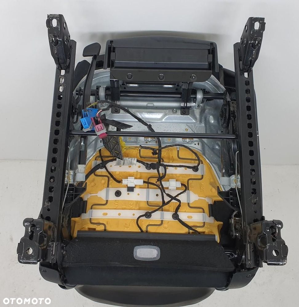 FOTEL LEWY PRZÓD PRZEDNI KIEROWCY SKÓRA GRZANY MERCEDES W246 EUROPA - 14