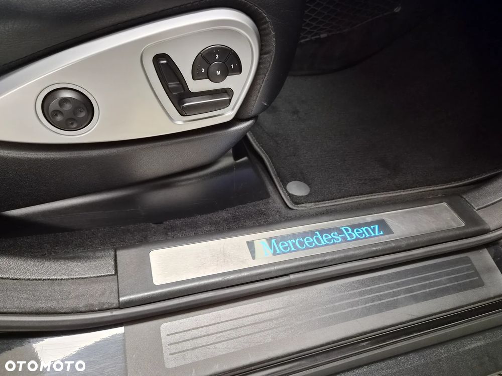 Mercedes-Benz ML - 25