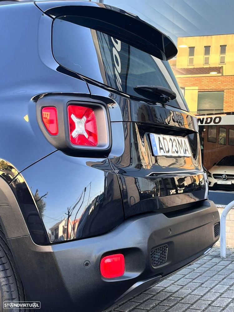 Jeep Renegade 1.6 MJD Night Eagle - 36