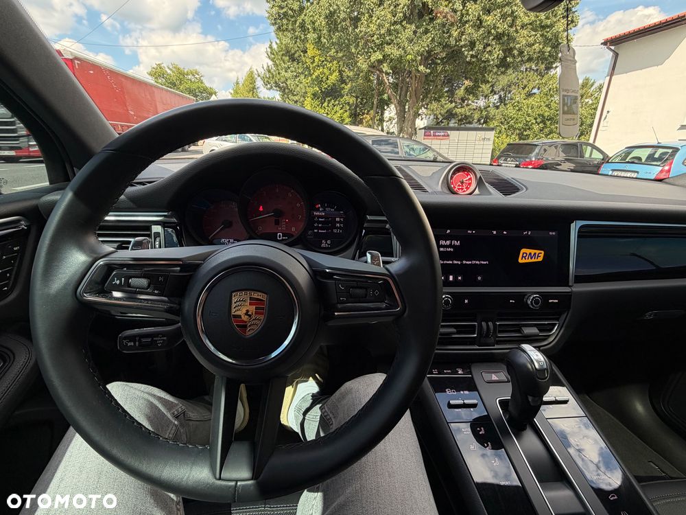 Porsche Macan Standard - 10