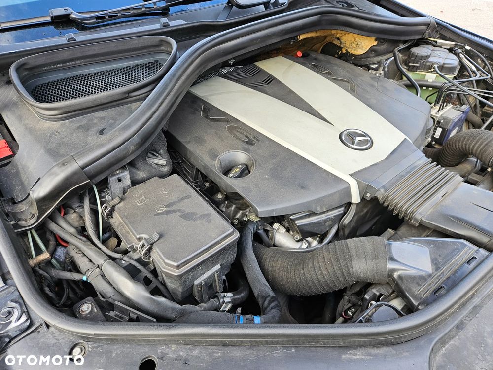 Mercedes-Benz ML 350 BlueTec 4-Matic - 39