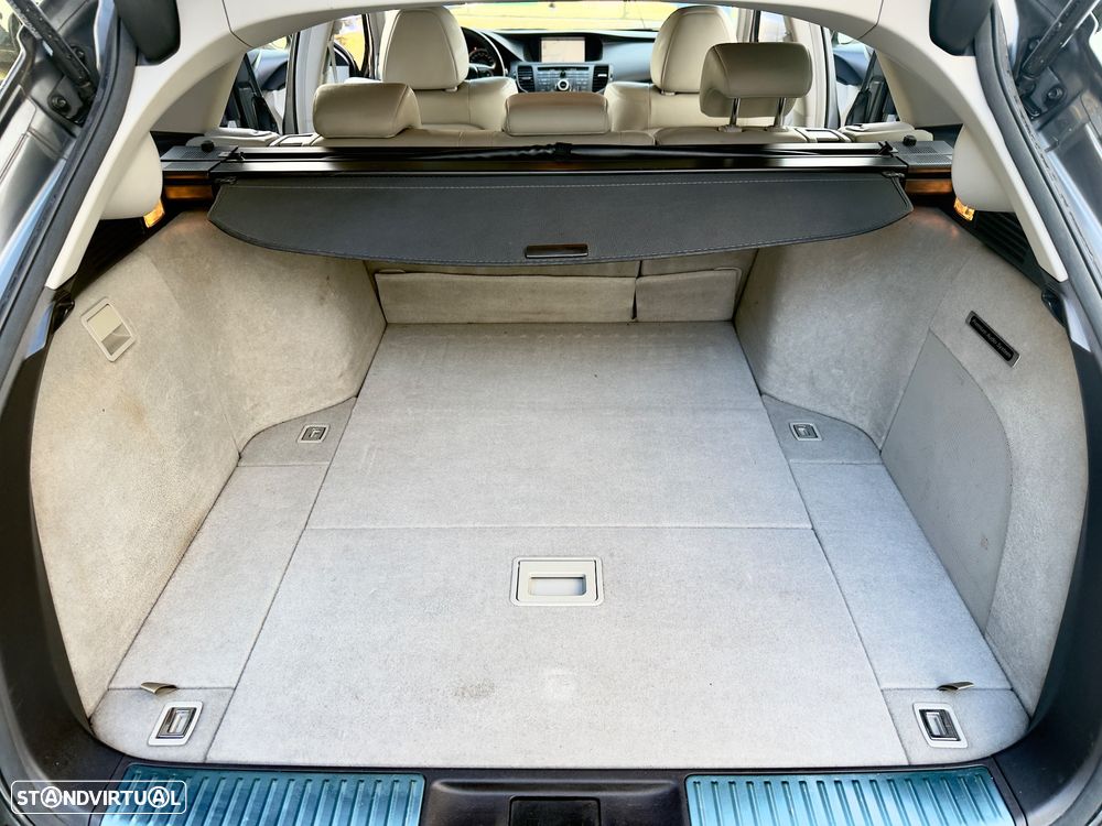 Honda Accord Tourer 2.2 i-DTEC Executive Navi E.Limitada - 36