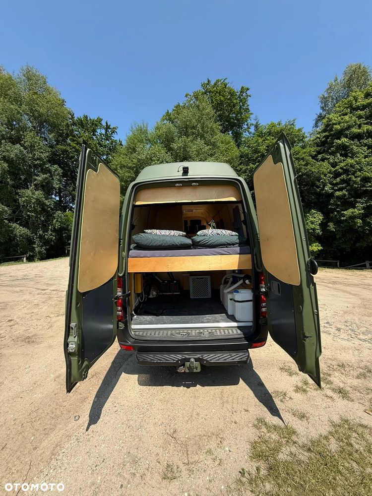 Mercedes-Benz Sprinter - 6