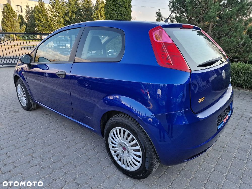 Fiat Punto 1.4 Easy S&S - 4