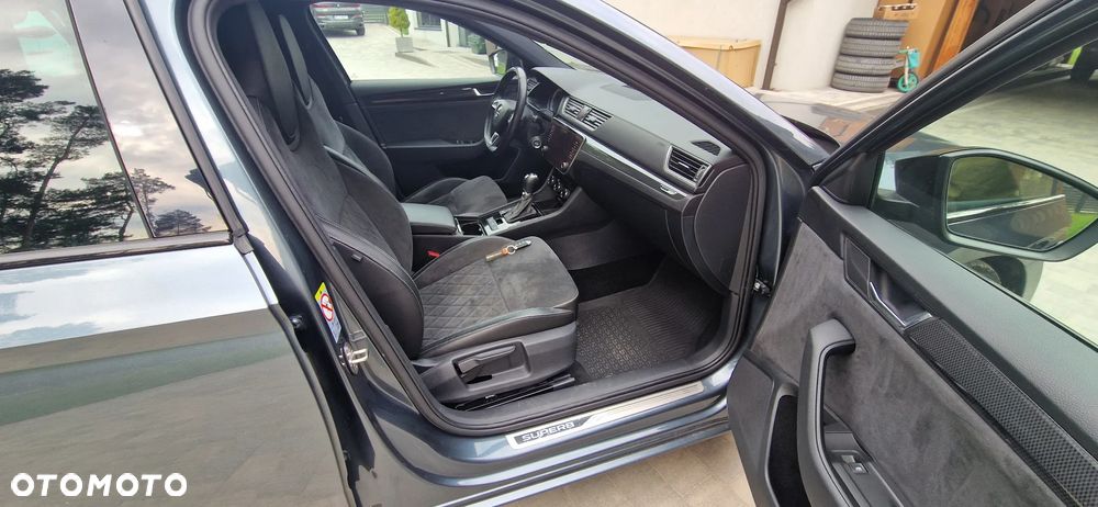 Skoda Superb 2.0 TDI 4x4 Sportline DSG - 18