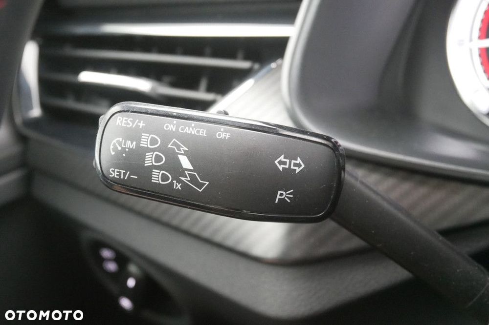 Skoda Kamiq 1.5 TSI Monte Carlo DSG - 22