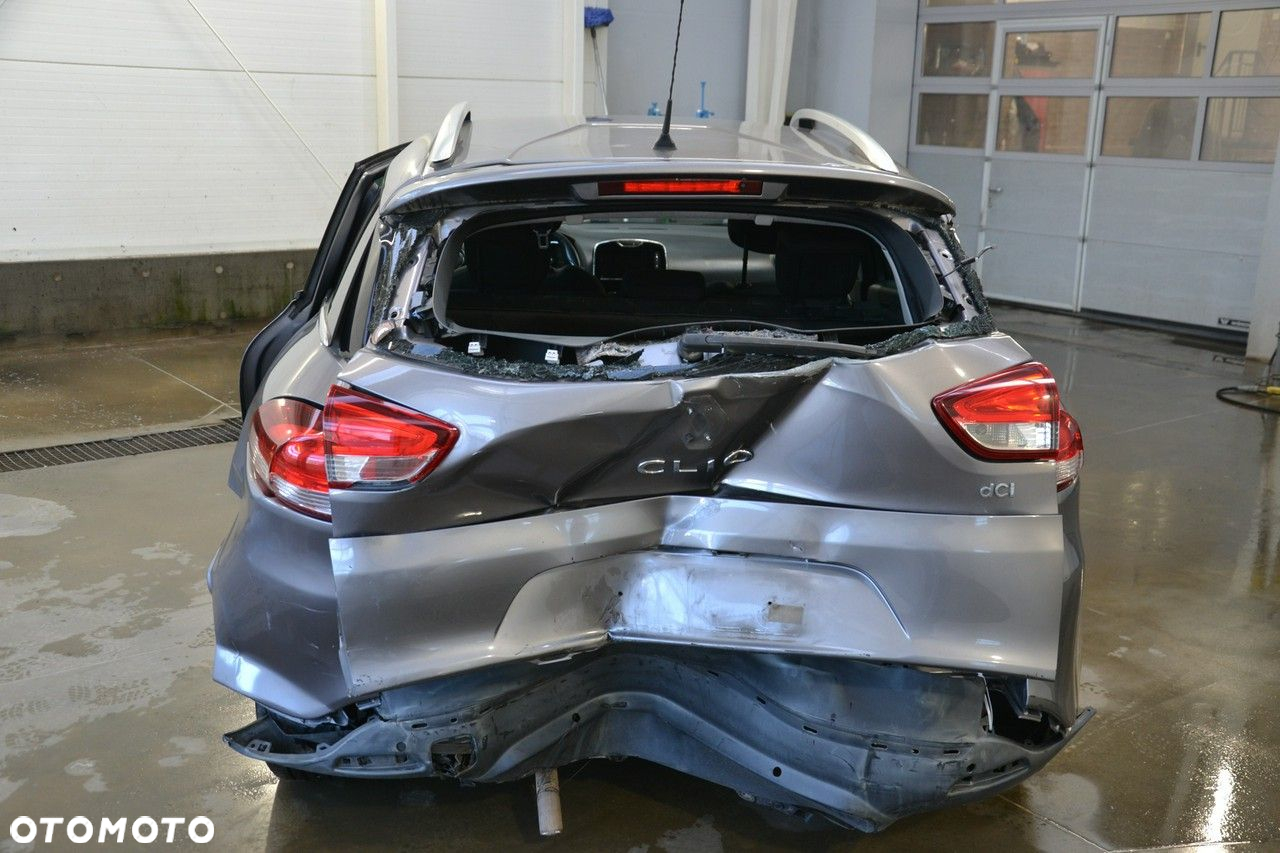 Renault Clio - 7