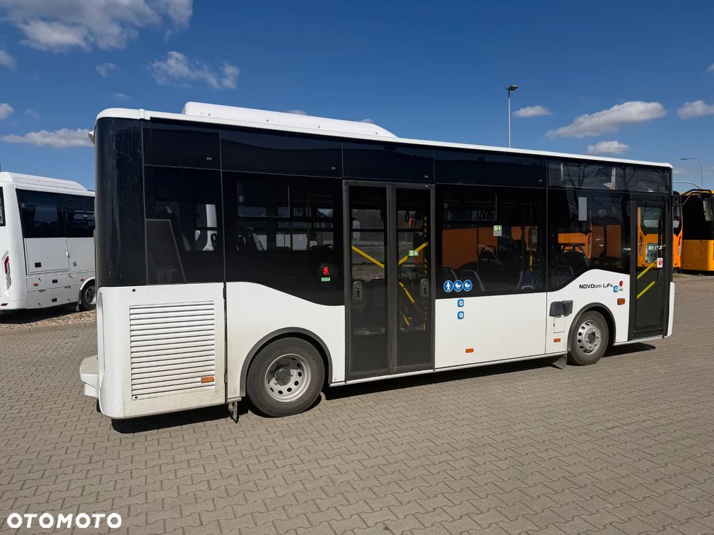 Isuzu Novociti Life - 3