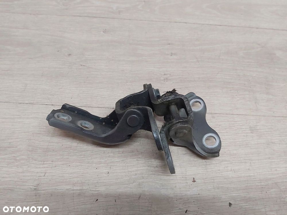 Toyota Avensis T27 Lift T29 14-18r Zawias drzwi prawy przód komplet 1G3 - 2