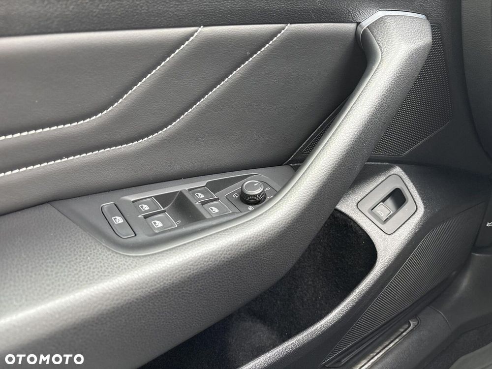 Volkswagen Passat 1.5 TSI EVO Elegance - 28