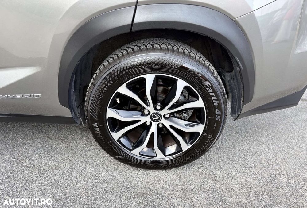 Lexus Seria NX 300h E-FOUR F SPORT - 14