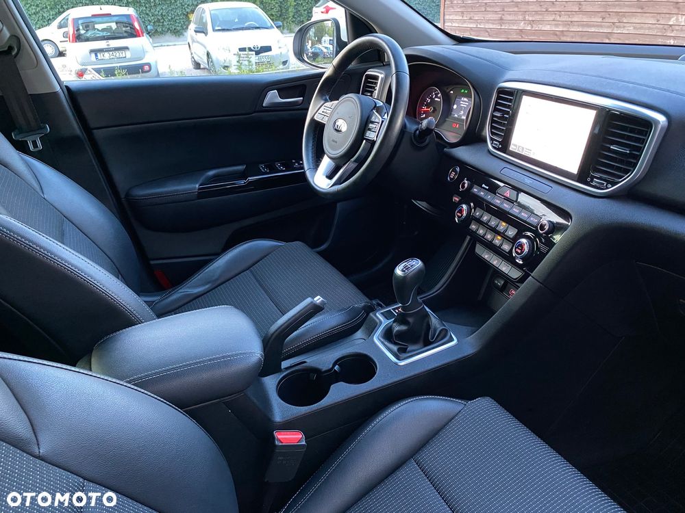 Kia Sportage 1.6 GDI Black Edition 2WD - 35