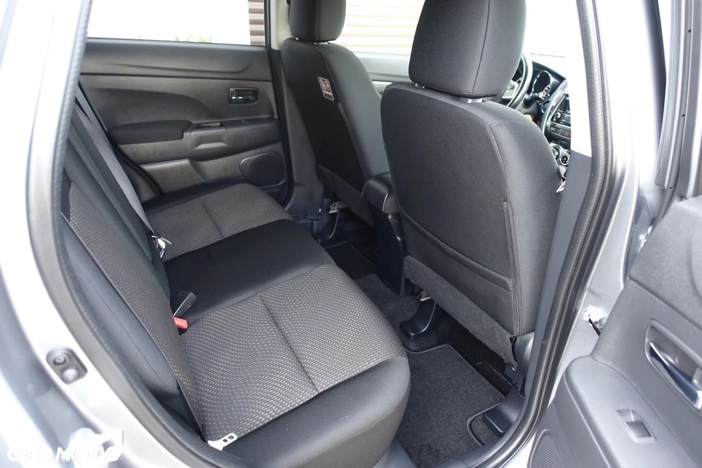 Mitsubishi ASX - 16