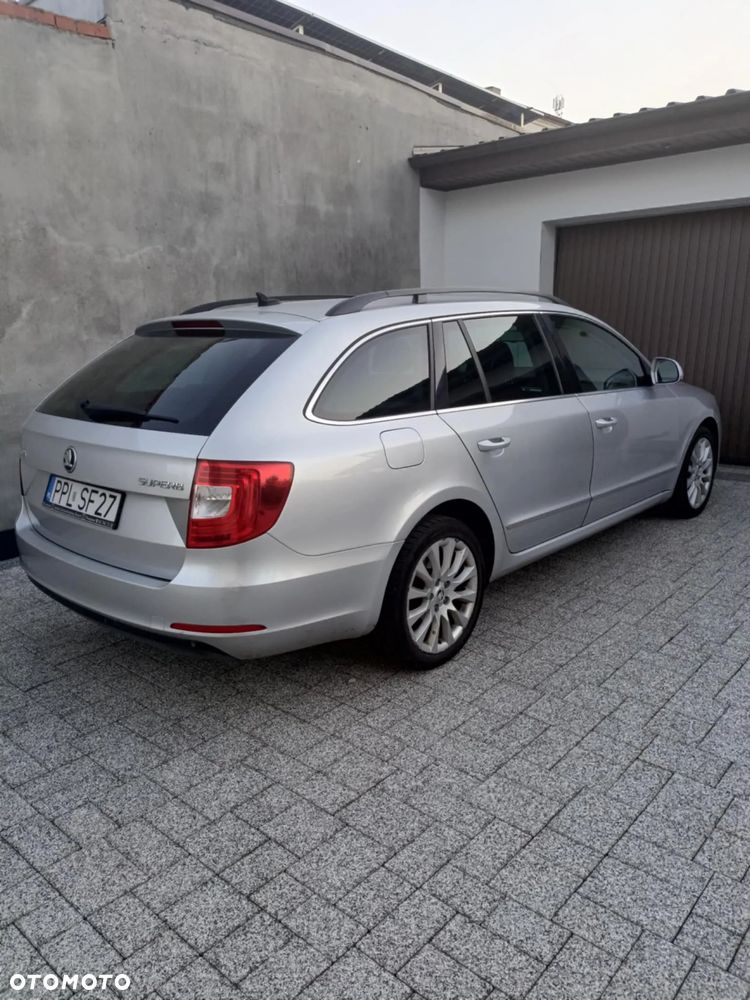 Skoda Superb 2.0 TDI Ambition DSG - 7