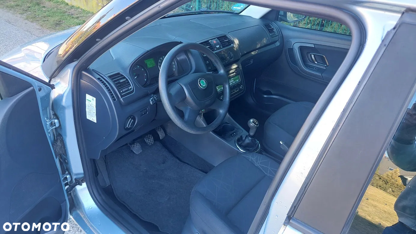 Skoda Fabia - 8