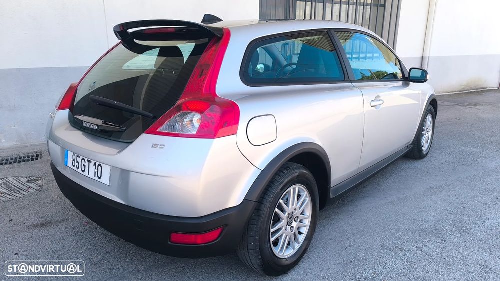 Volvo C30 1.6 D Drive Momentum - 19