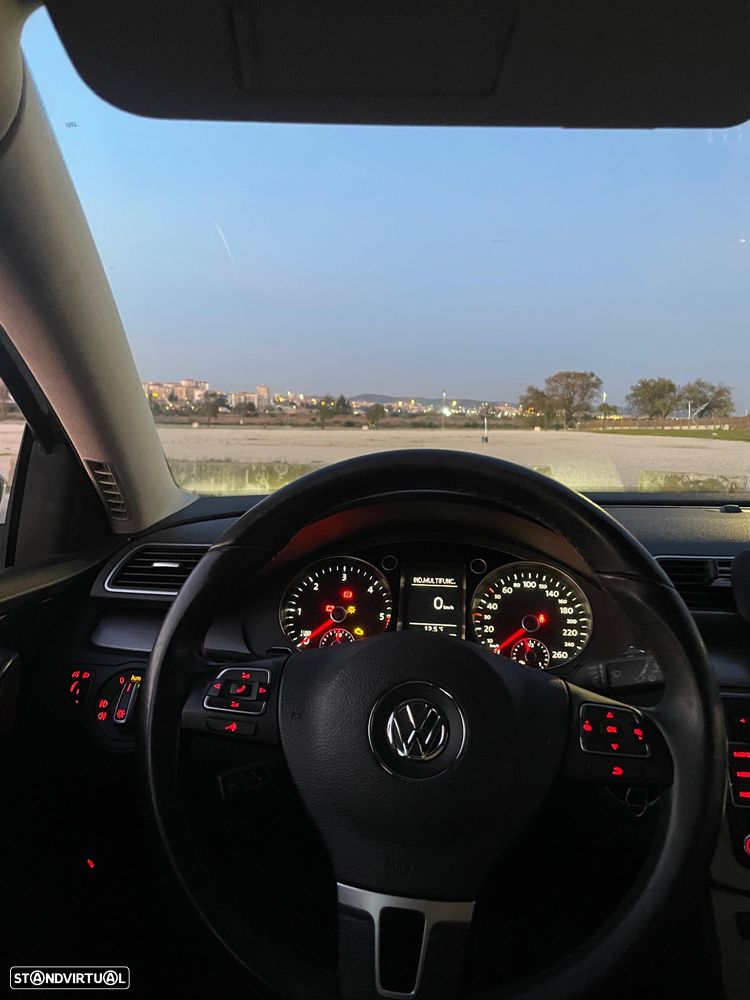 VW Passat Variant - 7
