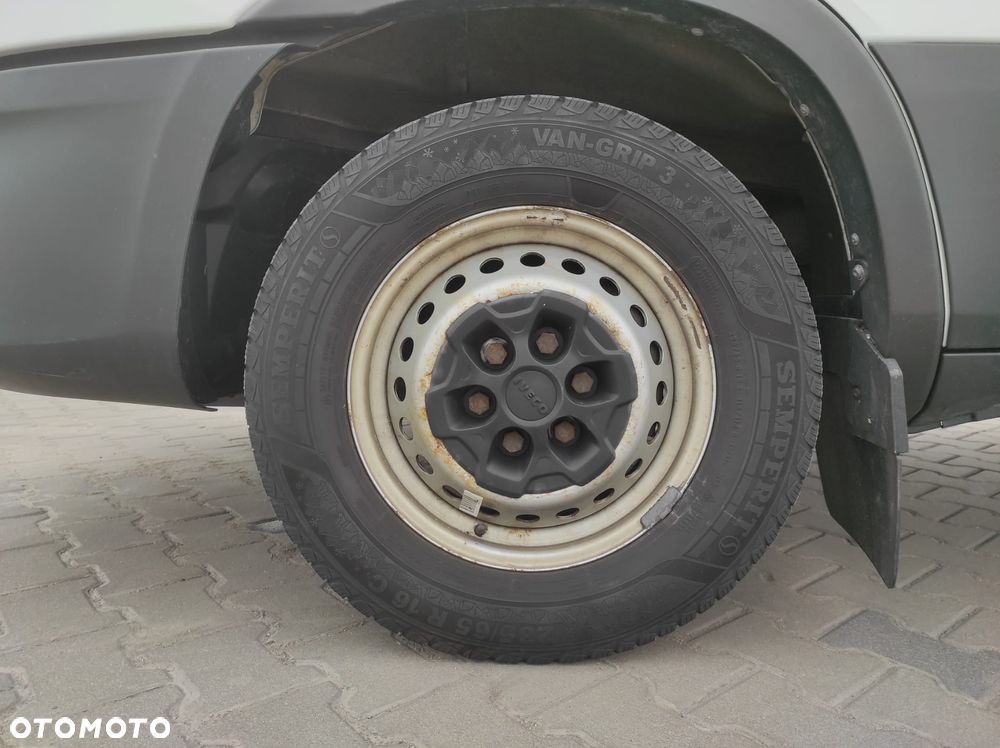Iveco DAILY 35S14 - 19