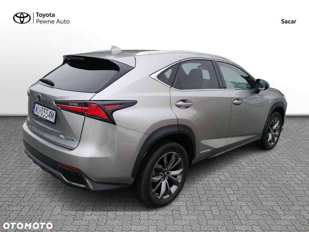 Lexus NX 300h F Sport Edition AWD - 5