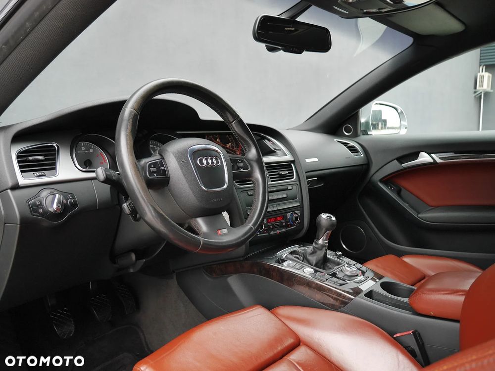 Audi S5 Coupé 4.2 Quattro - 11