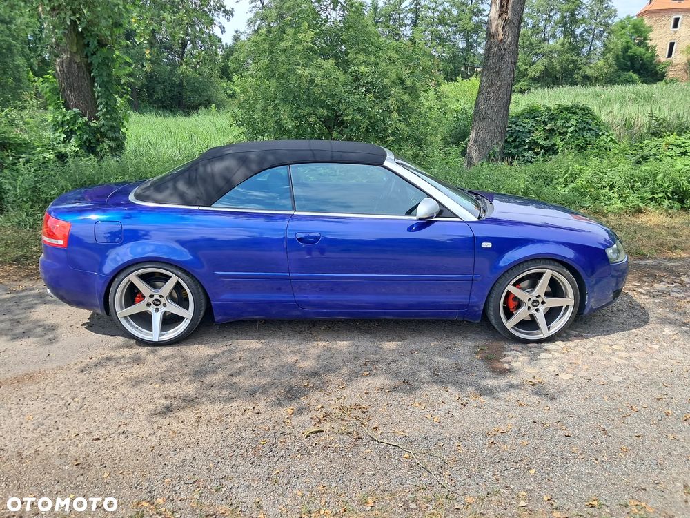 Audi A4 Cabrio 2.4 - 1