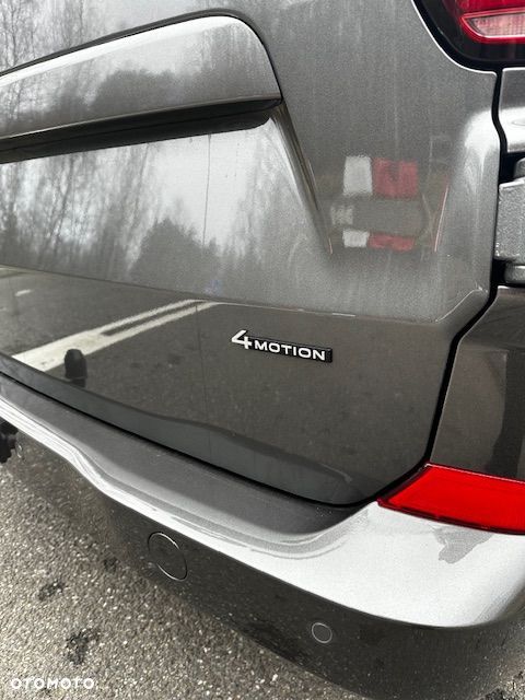 Volkswagen Caravelle 2.0 TDI L2 Life - 8