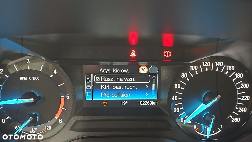 Ford Mondeo - 22