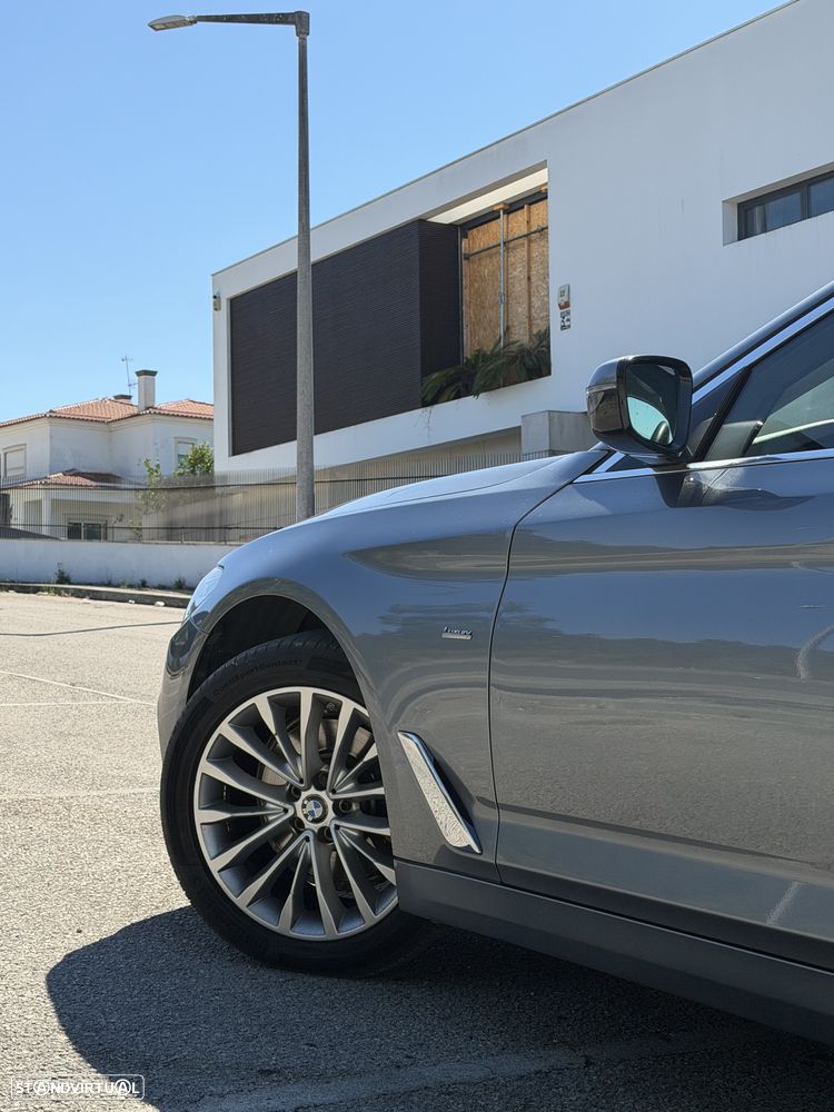 BMW 520 d Line Luxury Auto - 3