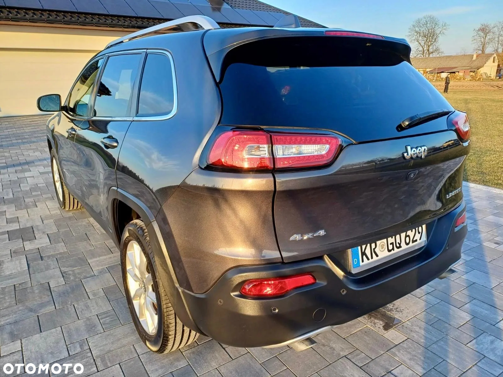 Jeep Cherokee 3.2 V6 Active Drive I Limited - 11