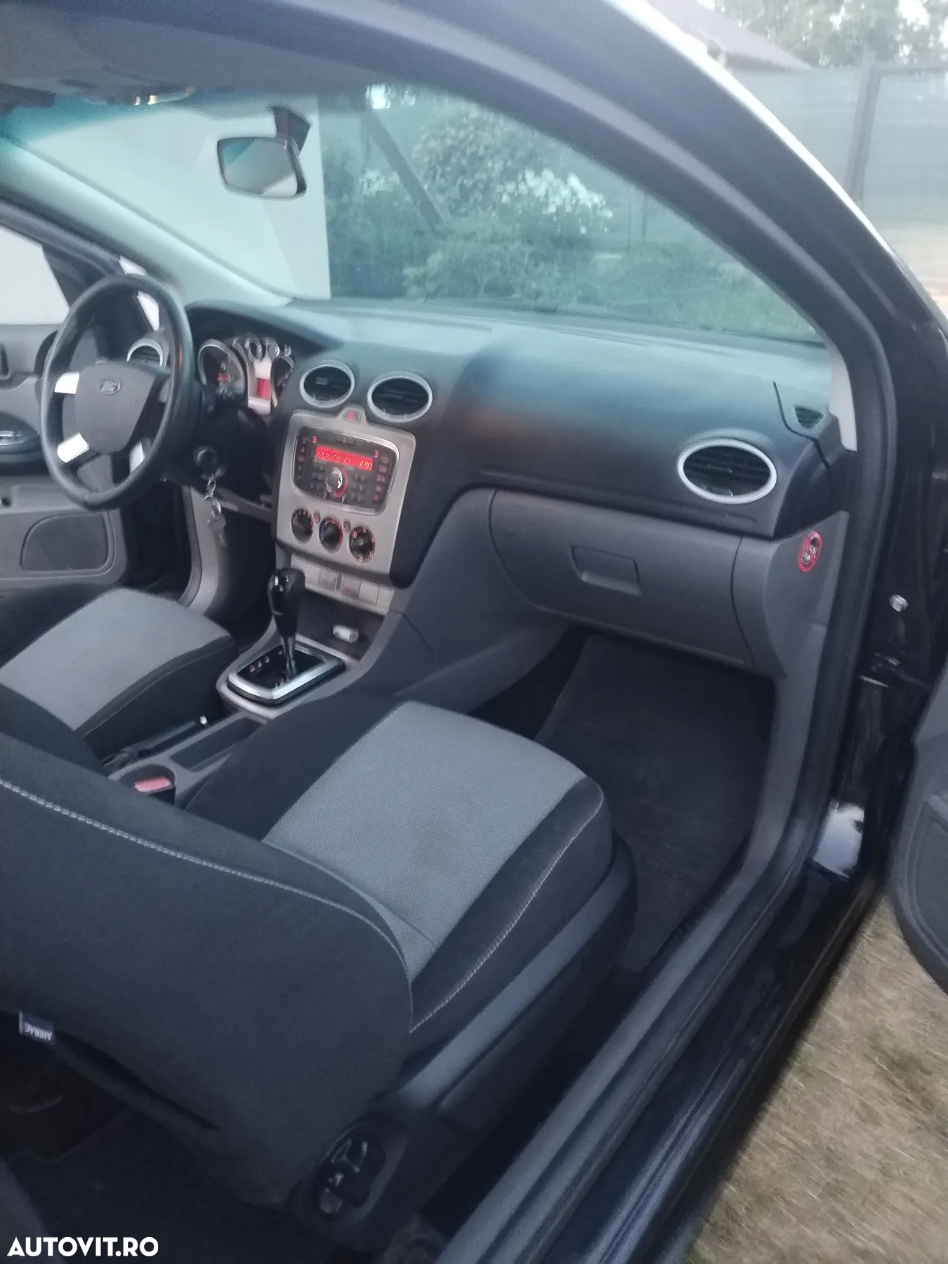 Ford Focus - 11