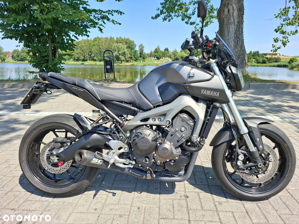 Yamaha MT - 2