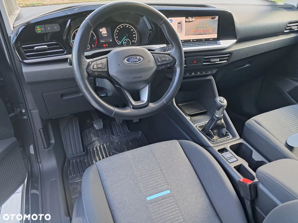 Ford Tourneo Connect Grand - 18