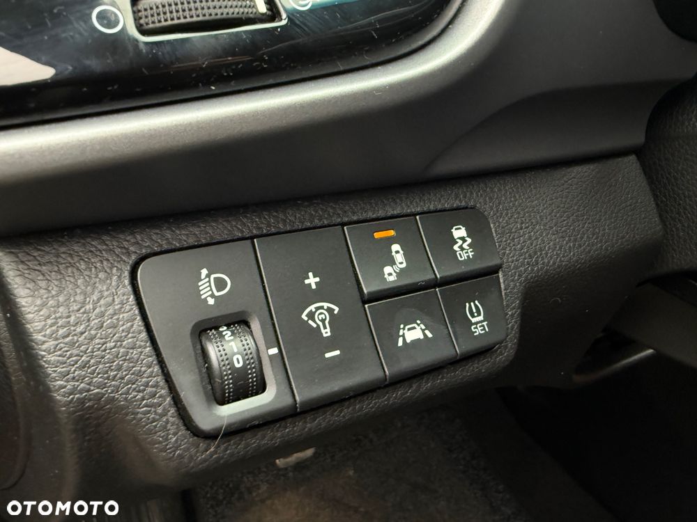 Kia Stonic 1.0 T-GDI 120 Platinum Edition - 11