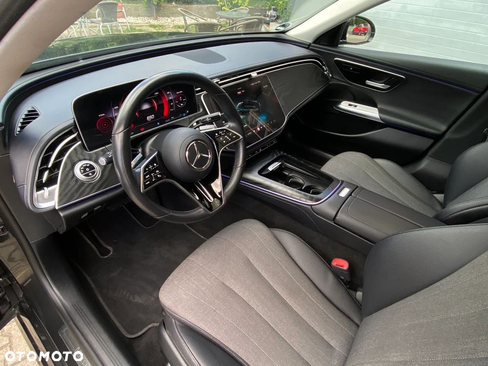 Mercedes-Benz Klasa E 220 d mHEV Avantgarde 9G-Tronic - 14