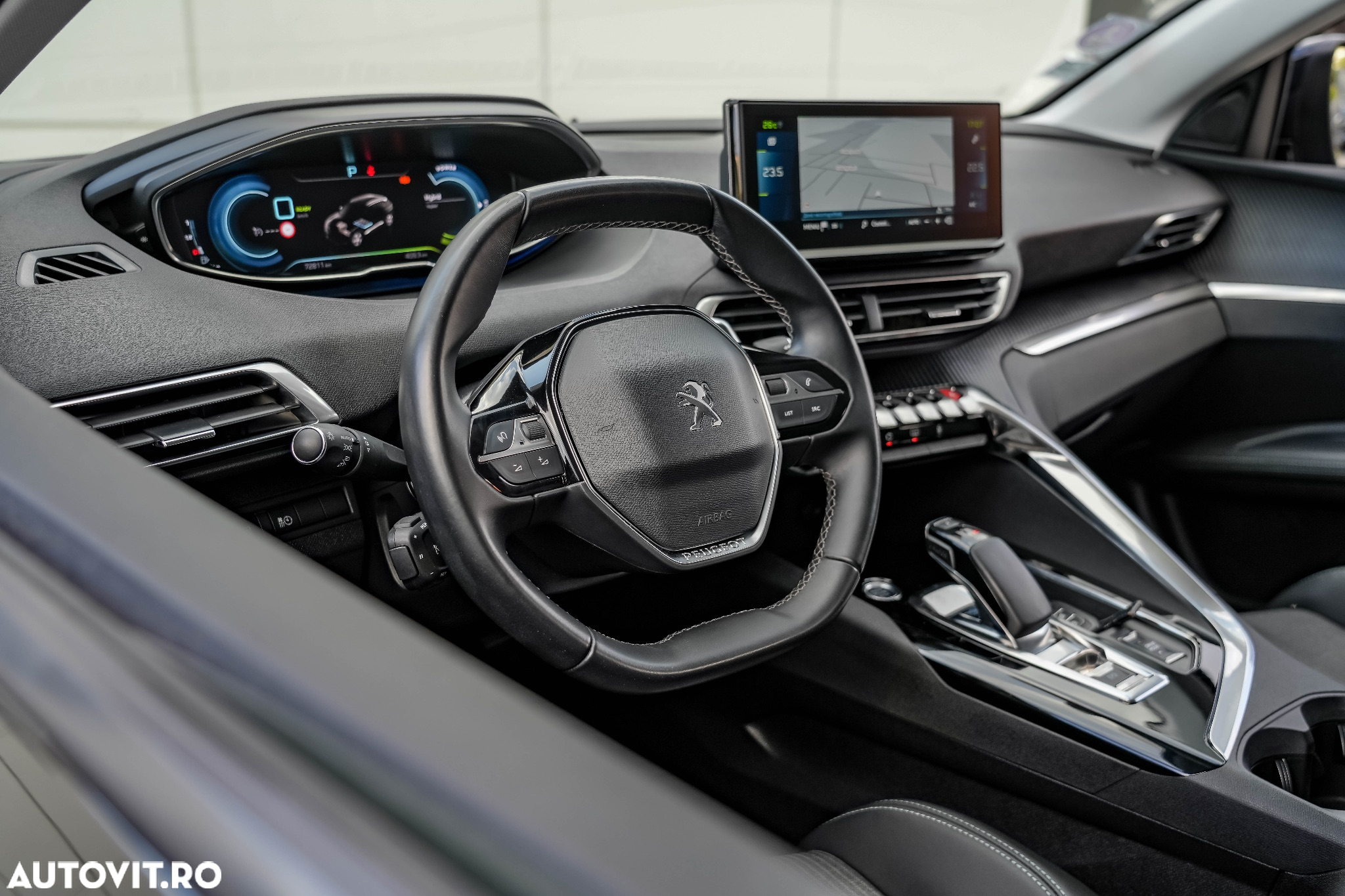 Peugeot 3008 PHEV EAT8 Allure - 4