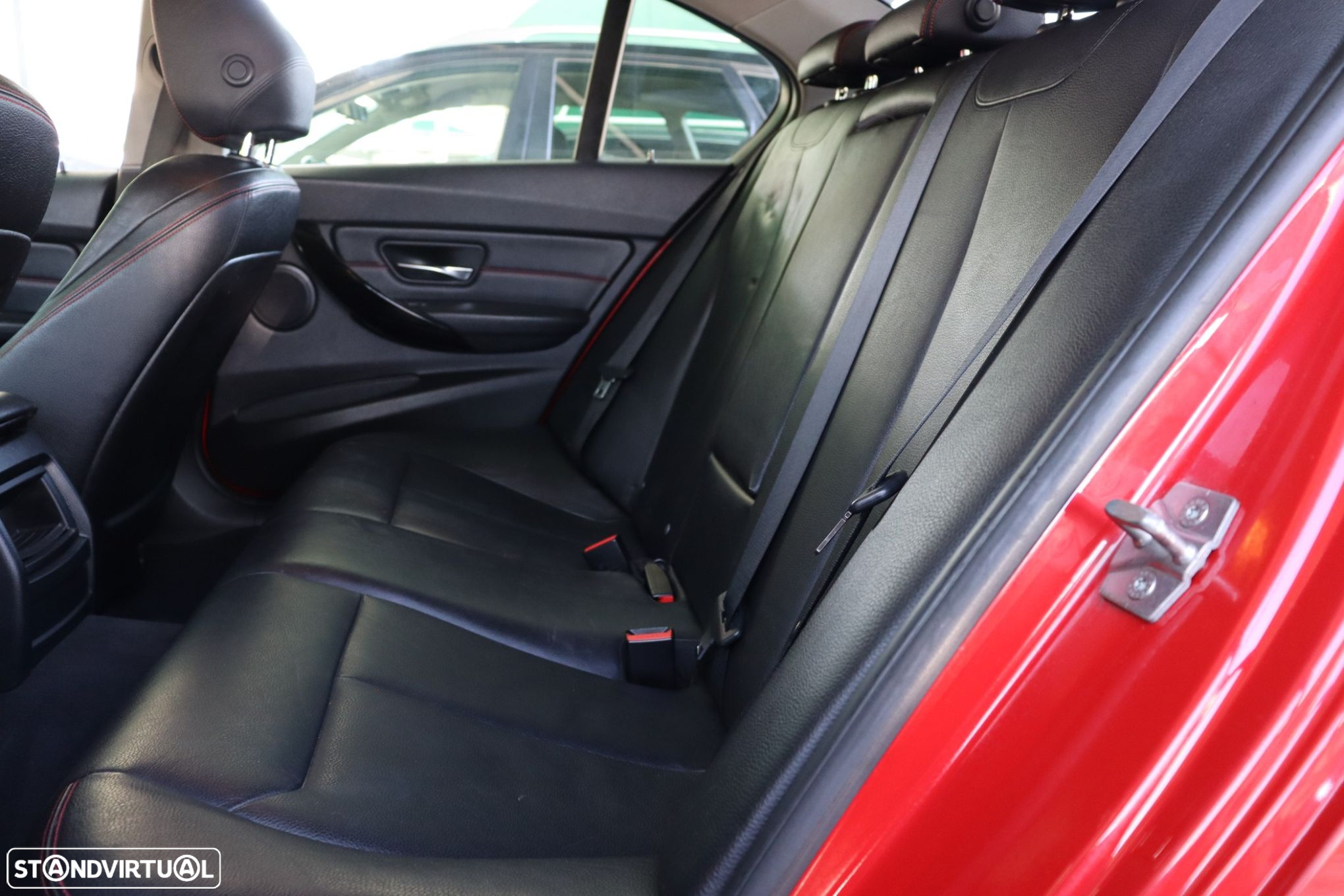 BMW 320 d EfficientDynamics - 18